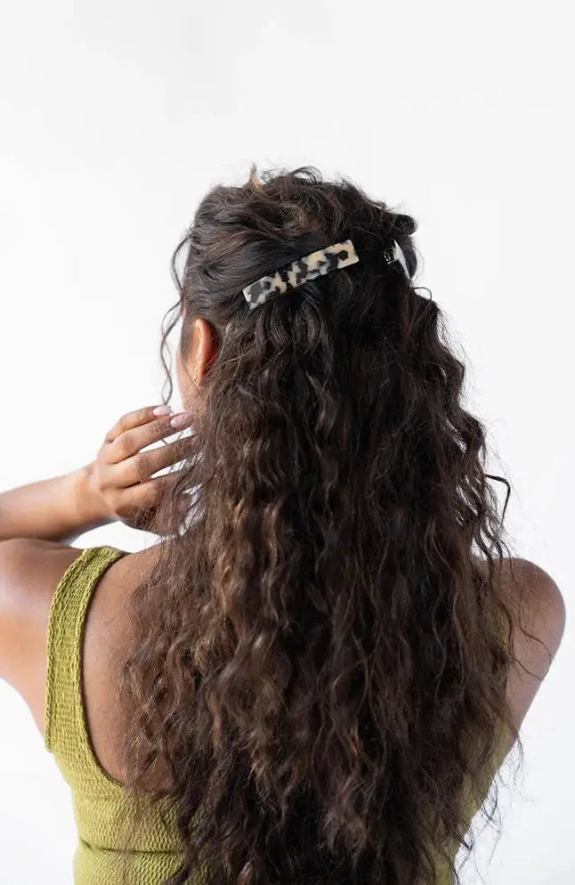 Classic Rectangle Barrette Natural Horn