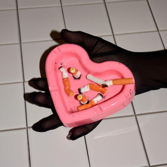 GIRL DINNER ASHTRAY
