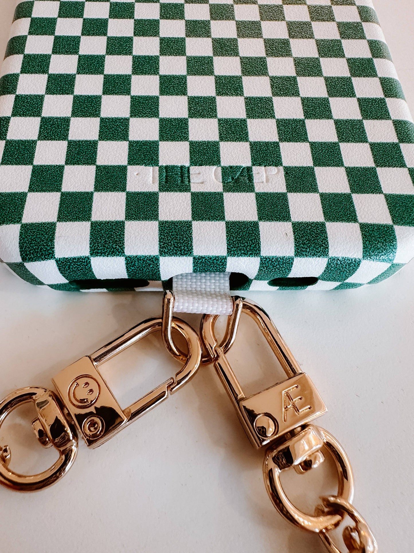 Universal Phone Hitch + Goldi Wristlet: Black Checkered