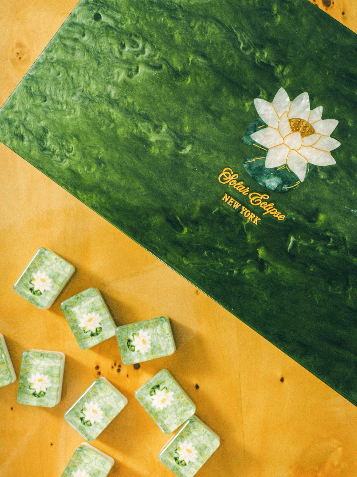 Waterlily Mahjong Set