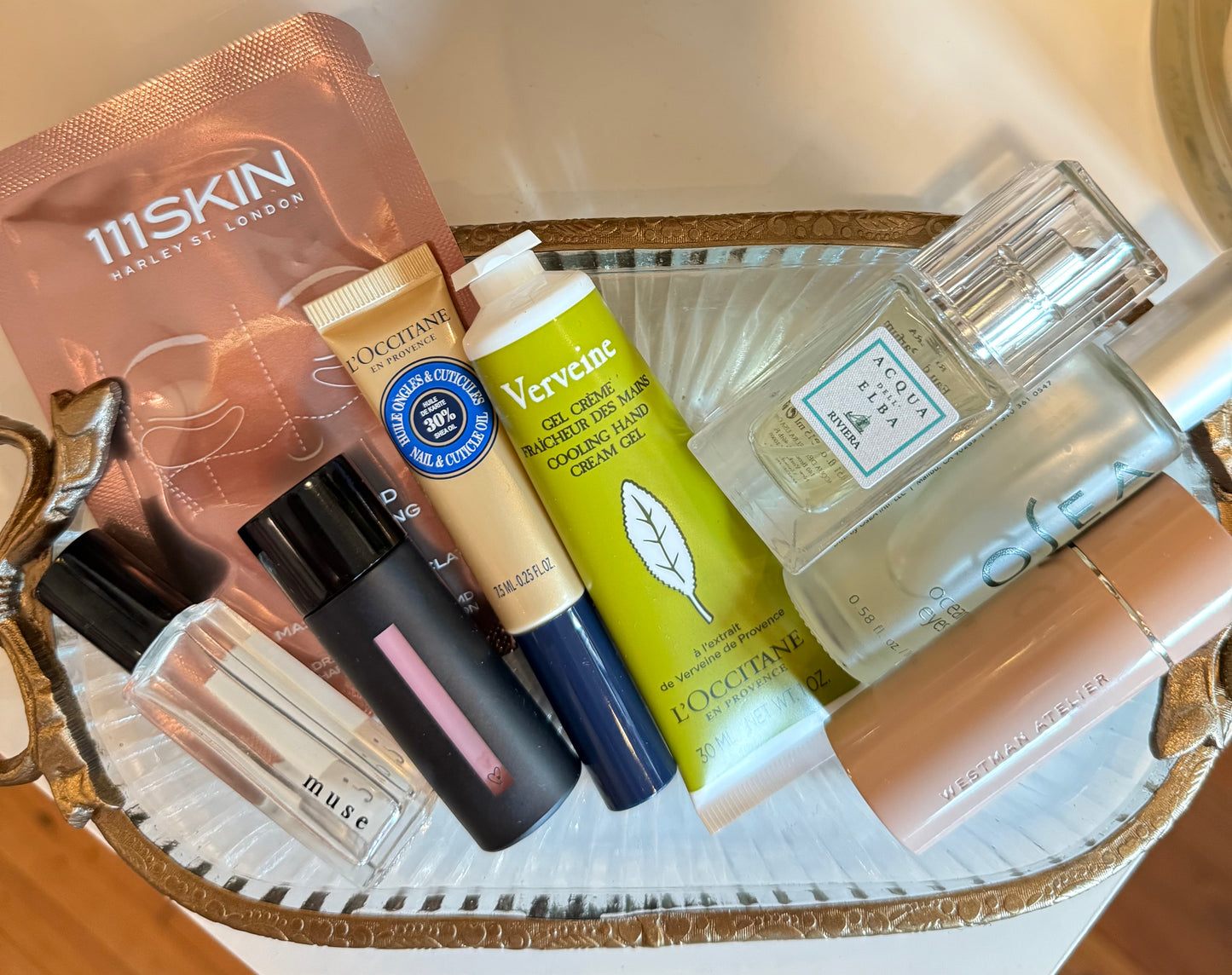 Bow Accent Soap Dish