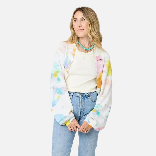 Studio Hug Shrug