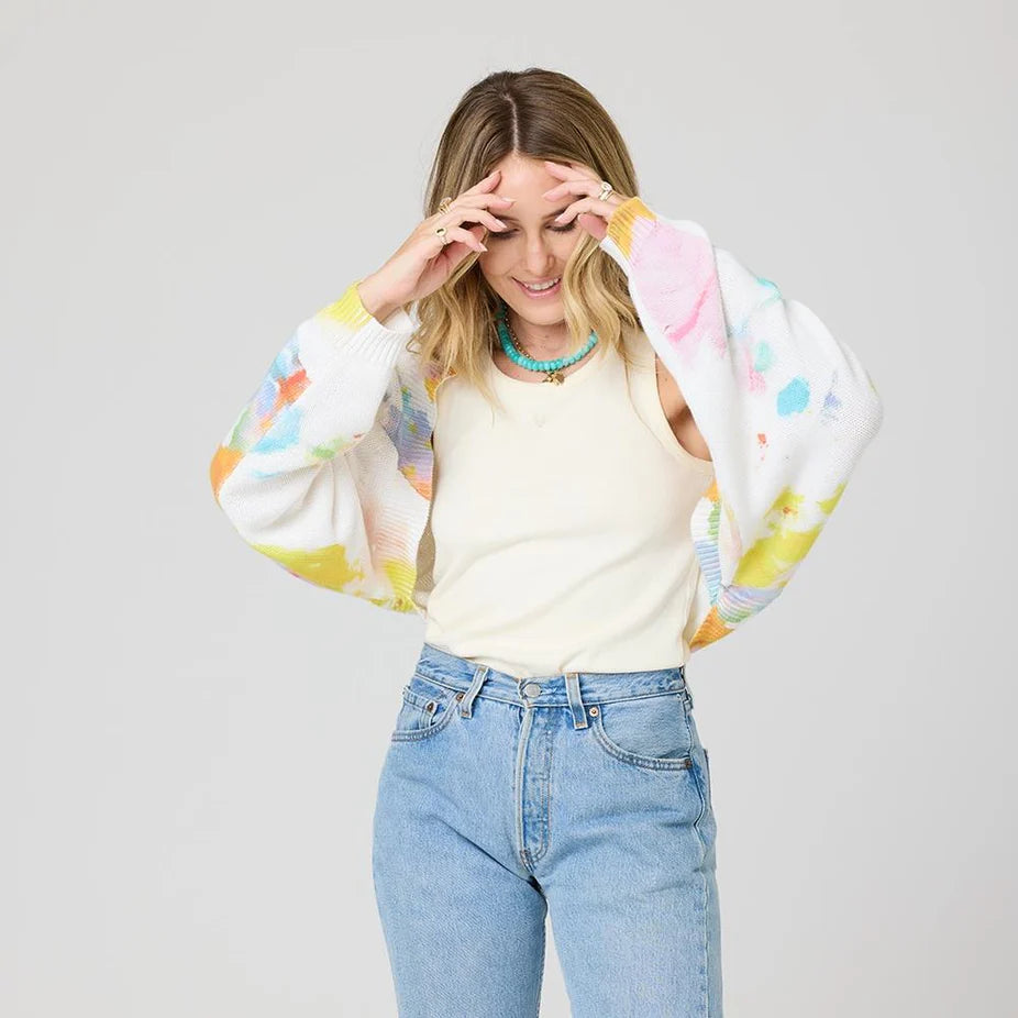 Studio Hug Shrug