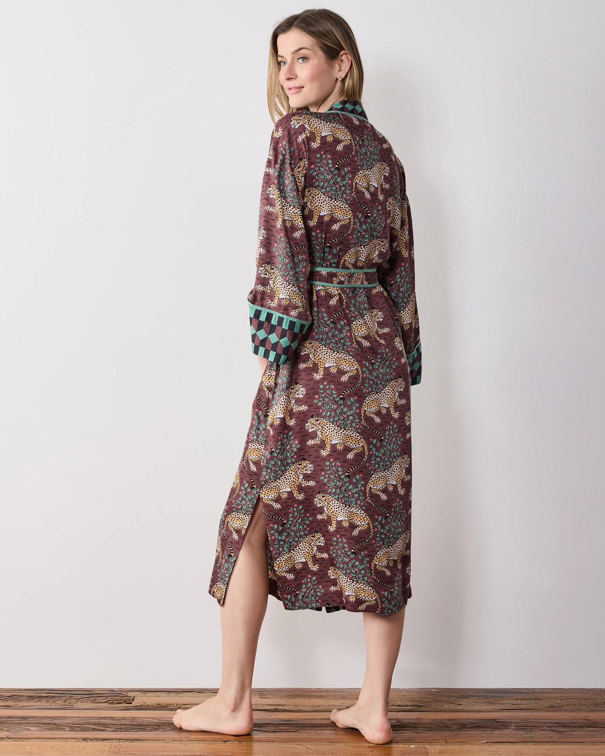 Bagheera Robe in Raisin