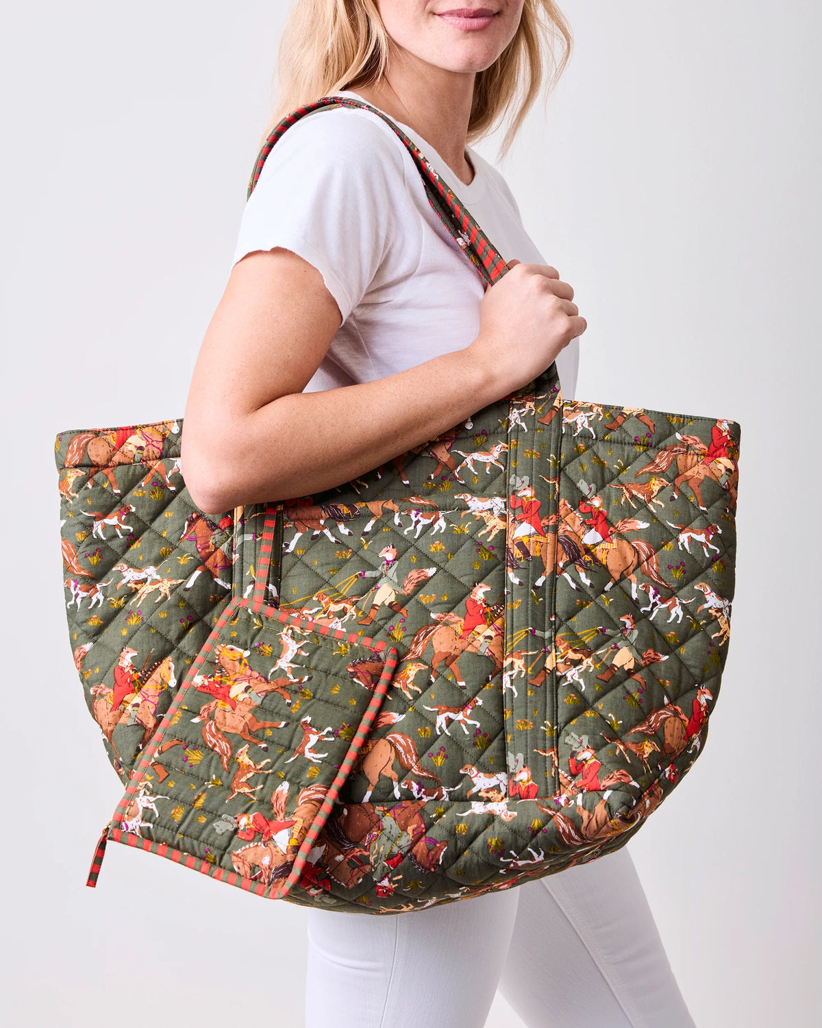 The Traveler Tote in Fox & Hounds