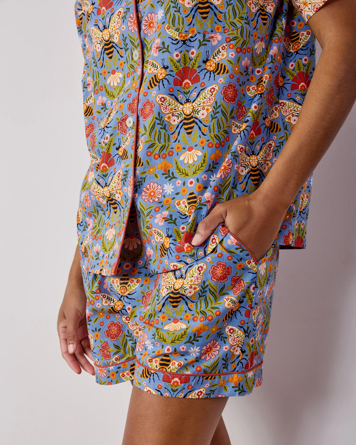 Bee Tapestry Short Set