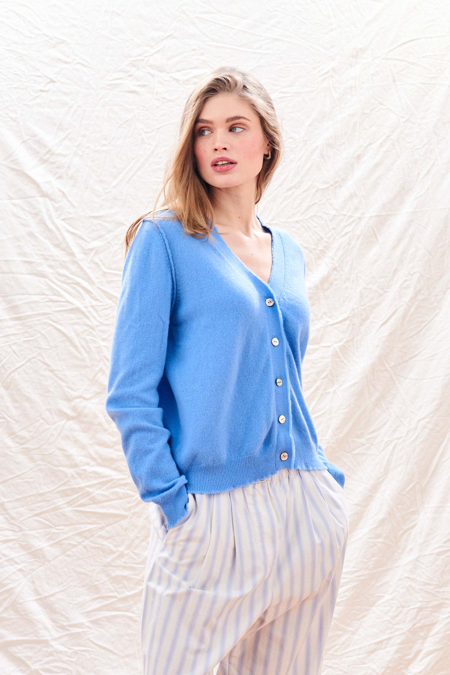Distressed Vee Cardigan Blue