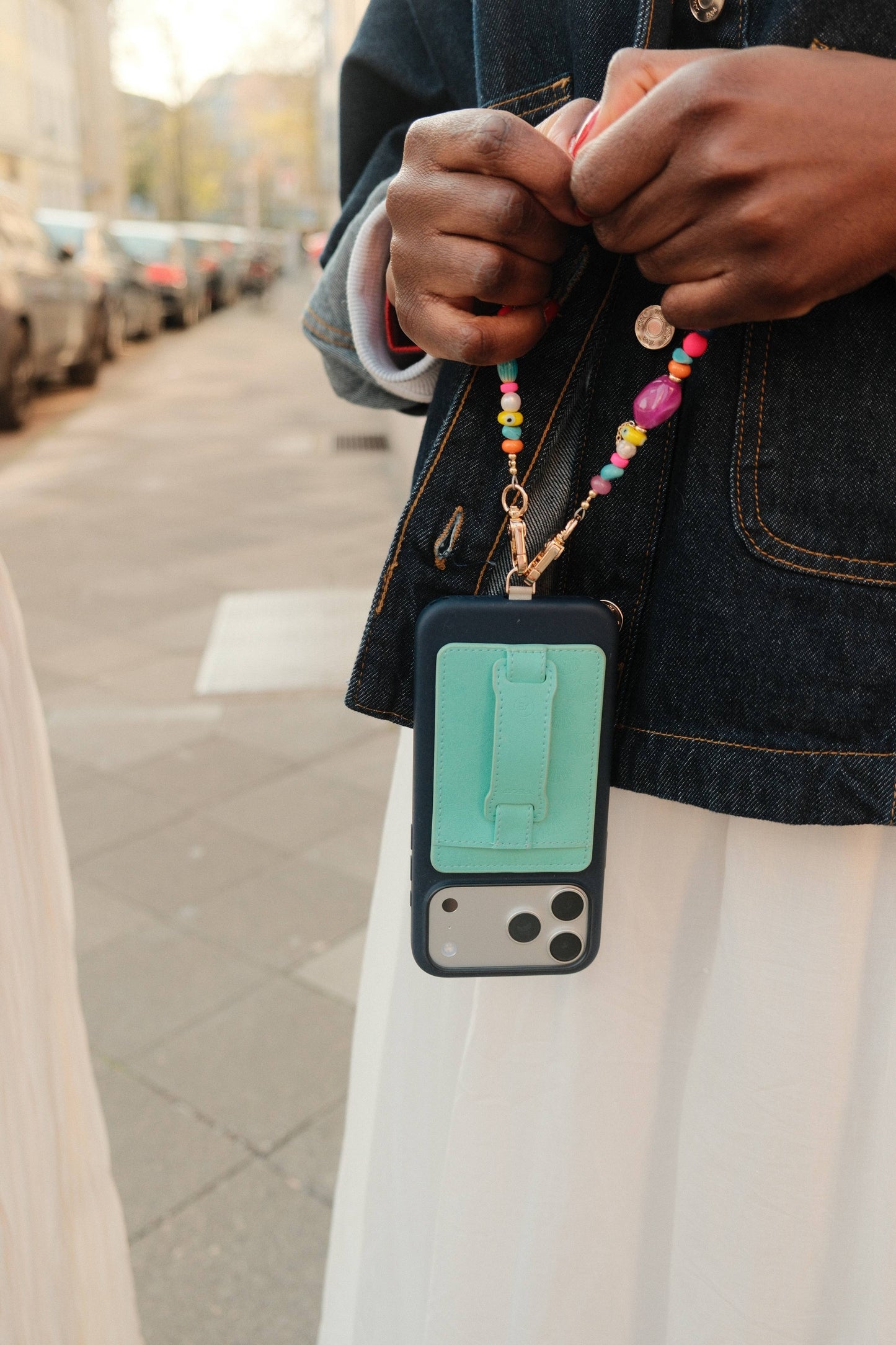 Cala Phone Strap Gold