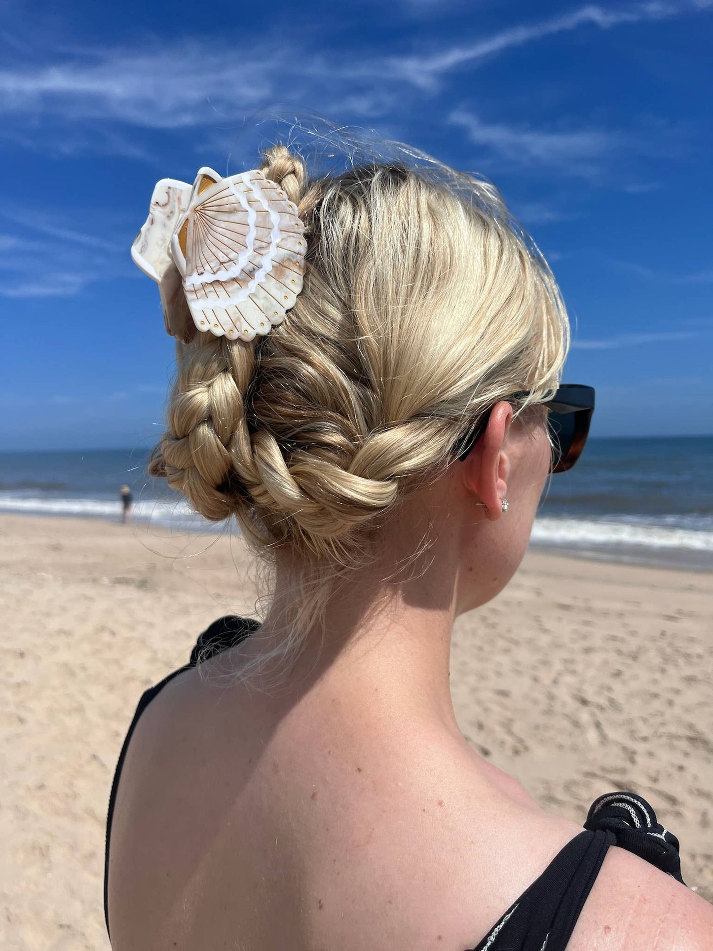 Hand-painted Seashell Claw Hair Clip | Eco-Friendly: Oyster Blue